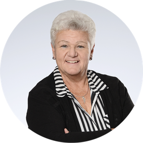 Yvonne Schweizer, Treuhandmitarbeiterin